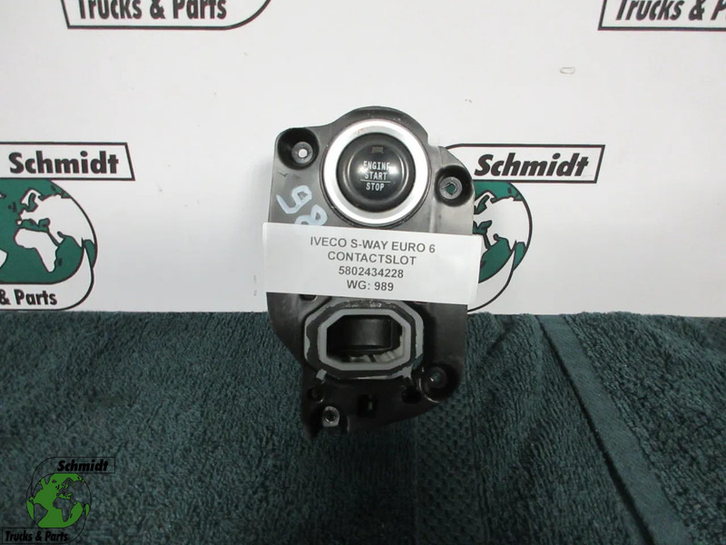 Iveco 5802434228 CONTACTSLOT IVECO S WAY EURO 6 - Système électrique pour Camion: photos 1 Iveco 5802434228 CONTACTSLOT IVECO S WAY EURO 6 - Système électrique pour Camion: photos 1