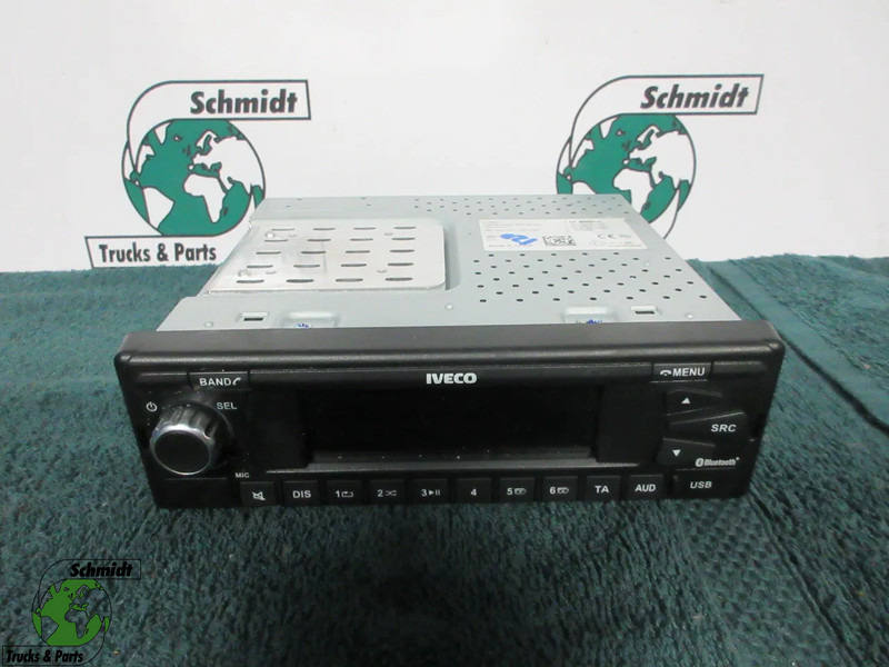 Iveco 5802566421 RADIO IVECO S WAY EURO 6 - Système électrique pour Camion: photos 1 Iveco 5802566421 RADIO IVECO S WAY EURO 6 - Système électrique pour Camion: photos 1