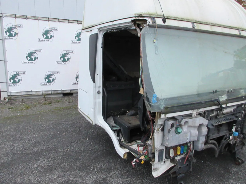 Iveco HI WAY CABINE VOOR ONDERDELEN ONDERDELEN - Cabine et intérieur pour Camion: photos 4 Iveco HI WAY CABINE VOOR ONDERDELEN ONDERDELEN - Cabine et intérieur pour Camion: photos 4