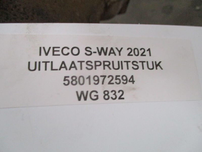 Iveco S-WAY 5801972594 UITLAATSPRUITSTUK EURO 6 MODEL 2021 - Collecteur d'échappement pour Camion: photos 2 Iveco S-WAY 5801972594 UITLAATSPRUITSTUK EURO 6 MODEL 2021 - Collecteur d'échappement pour Camion: photos 2