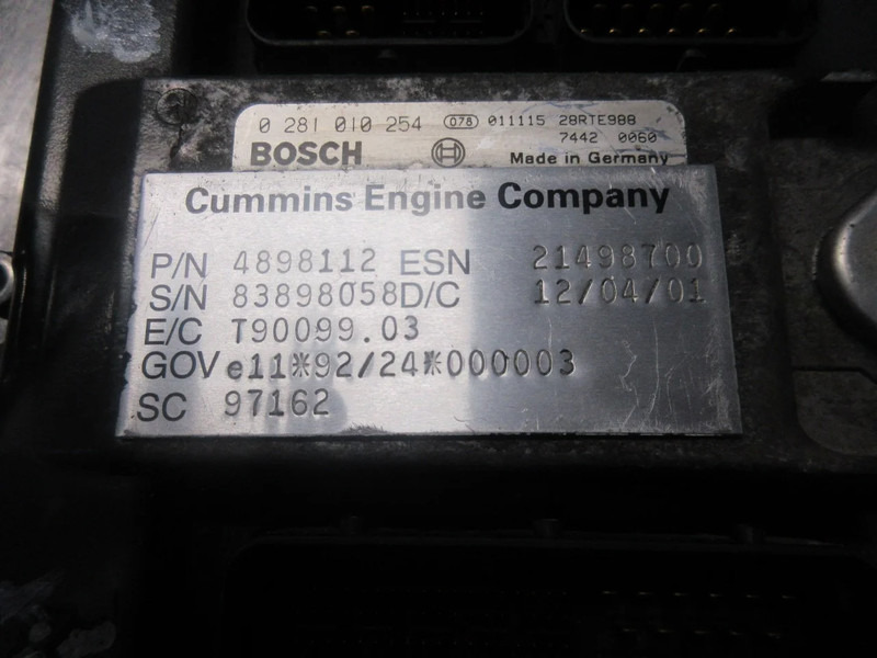 Iveco TRAKKER 340S34/ 4898112// BOSCH 0281 010 254 EBS MODULE - Système électrique pour Camion: photos 3 Iveco TRAKKER 340S34/ 4898112// BOSCH 0281 010 254 EBS MODULE - Système électrique pour Camion: photos 3