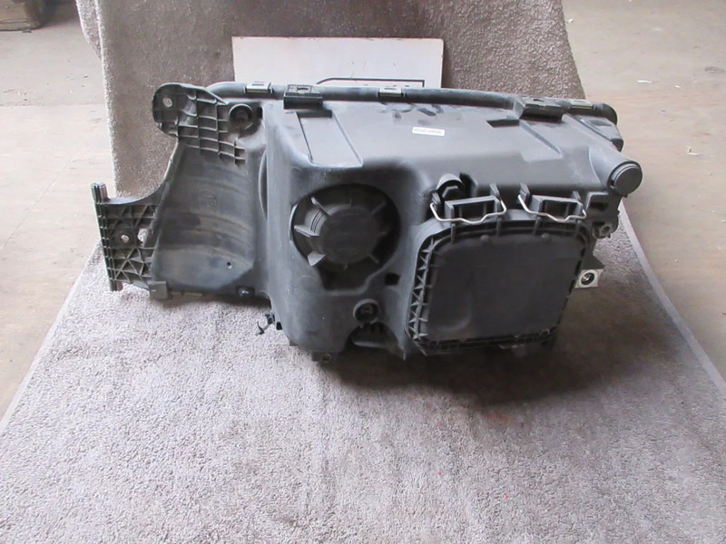 MAN 81.25101-6659 KOPLAMP MAN TGS TGX EURO 6 LINKS - Feu avant pour Camion: photos 3 MAN 81.25101-6659 KOPLAMP MAN TGS TGX EURO 6 LINKS - Feu avant pour Camion: photos 3