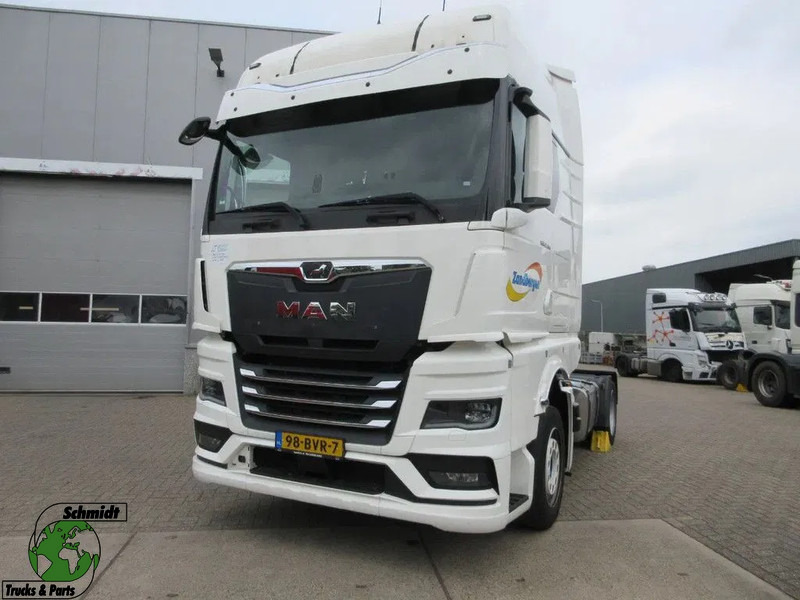 MAN CABINE MAN 18.510 COMPLEET MET STOEL ZO ALS OP DE FOTO'S MODEL 2023 - Cabine et intérieur pour Camion: photos 1 MAN CABINE MAN 18.510 COMPLEET MET STOEL ZO ALS OP DE FOTO'S MODEL 2023 - Cabine et intérieur pour Camion: photos 1