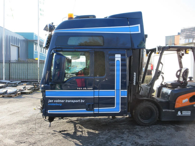 Cabine et intérieur pour Camion MAN MAN TGX 18 500 MODEL 2018 VOOR ONDERDELEN DONER EURO 6: photos 6
