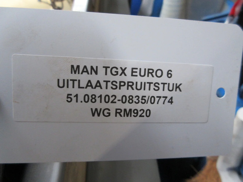 MAN TGX 51.08102-0835/51.08102-0774 UITLAATSPRUITSTUK EURO 6 - Collecteur d'échappement pour Camion: photos 5 MAN TGX 51.08102-0835/51.08102-0774 UITLAATSPRUITSTUK EURO 6 - Collecteur d'échappement pour Camion: photos 5
