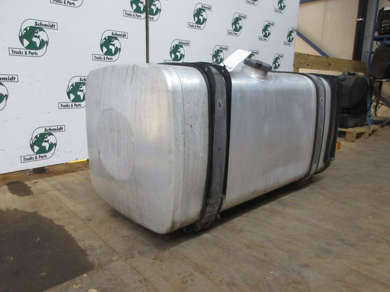 MAN TGX 81.12201-5835 / 5866 BRANDSTOFTANK 500L EURO 6 - Réservoir de carburant pour Camion: photos 4 MAN TGX 81.12201-5835 / 5866 BRANDSTOFTANK 500L EURO 6 - Réservoir de carburant pour Camion: photos 4