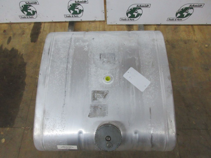 MAN TGX 81.12201-5910 BRANDSTOFTANK 250L EURO 6 - Réservoir de carburant pour Camion: photos 2 MAN TGX 81.12201-5910 BRANDSTOFTANK 250L EURO 6 - Réservoir de carburant pour Camion: photos 2