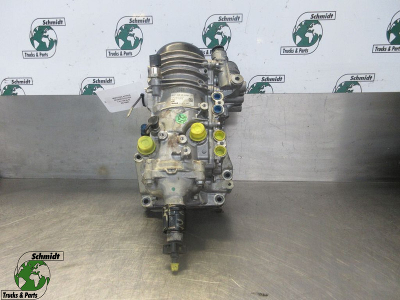 Mercedes-Benz A 471 090 85 52 BRANSTOFFILTER ACTROS EURO 6 1845 MP 4 - Filtre à carburant pour Camion: photos 1 Mercedes-Benz A 471 090 85 52 BRANSTOFFILTER ACTROS EURO 6 1845 MP 4 - Filtre à carburant pour Camion: photos 1