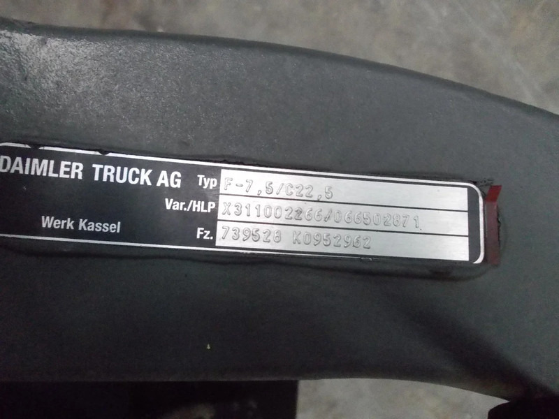 Mercedes-Benz A 960 331 26 01 F-7,5C22,5/739.528 K0952962 MP5 MODEL 2021 - Essieu avant pour Camion: photos 5 Mercedes-Benz A 960 331 26 01 F-7,5C22,5/739.528 K0952962 MP5 MODEL 2021 - Essieu avant pour Camion: photos 5