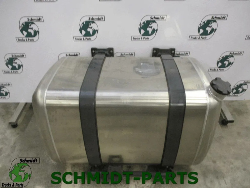 Mercedes-Benz A 960 470 36 03 DIESELTANK NIEUWE 10 X OP VOORRAAD MERCEDES ACTROS - Réservoir de carburant pour Camion: photos 5 Mercedes-Benz A 960 470 36 03 DIESELTANK NIEUWE 10 X OP VOORRAAD MERCEDES ACTROS - Réservoir de carburant pour Camion: photos 5