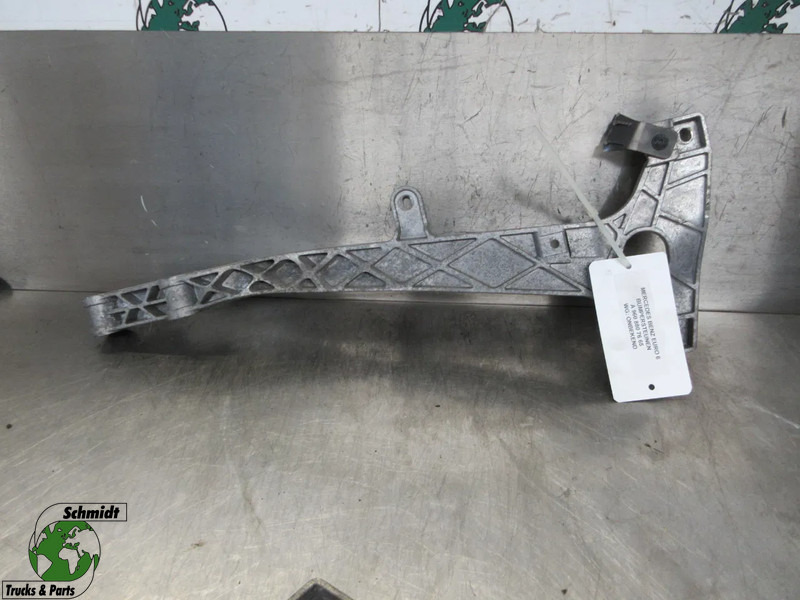 Mercedes-Benz A 960 880 76 65 BUMPERSTEUN MERCEDES 1945 MP 4 EURO 6 - Frame/ Châssis pour Camion: photos 1 Mercedes-Benz A 960 880 76 65 BUMPERSTEUN MERCEDES 1945 MP 4 EURO 6 - Frame/ Châssis pour Camion: photos 1