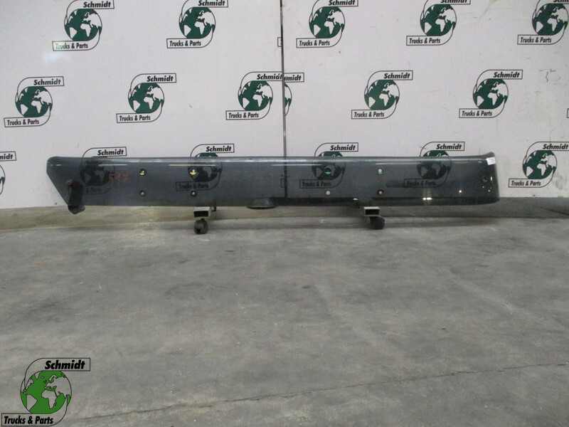 Mercedes-Benz A 973 811 04 10 ZONNESCHERM EURO 5 - Cabine et intérieur: photos 1 Mercedes-Benz A 973 811 04 10 ZONNESCHERM EURO 5 - Cabine et intérieur: photos 1