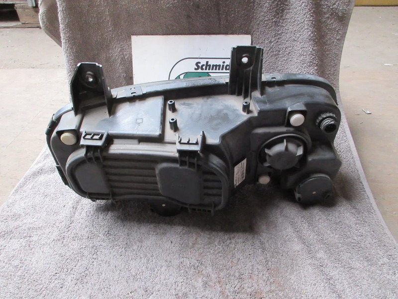Mercedes-Benz A 973 820 24 61 KOPLAMP MERCEDES ATEGO EURO 5 LINKS - Feu avant pour Camion: photos 3 Mercedes-Benz A 973 820 24 61 KOPLAMP MERCEDES ATEGO EURO 5 LINKS - Feu avant pour Camion: photos 3
