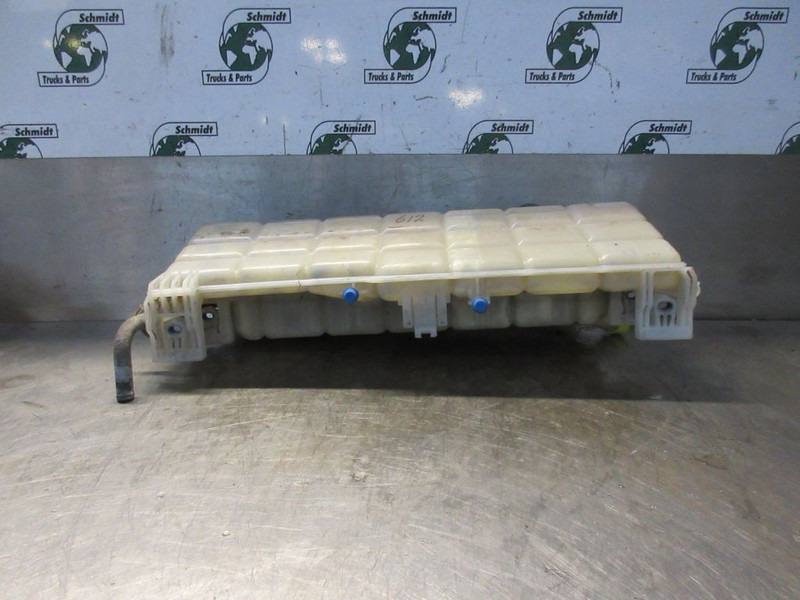 Mercedes-Benz AXOR A 940 501 00 03 EXPANSIEVAT EURO 5 - Vase d'expansion pour Camion: photos 3 Mercedes-Benz AXOR A 940 501 00 03 EXPANSIEVAT EURO 5 - Vase d'expansion pour Camion: photos 3