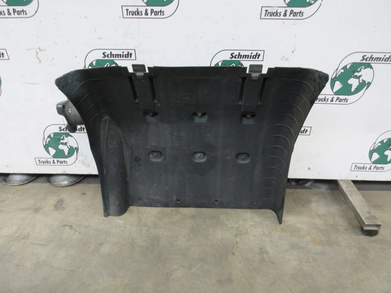 Scania 2054584 // 26668247 SPATBORD SCANIA S 450 RECHTS EURO 6 NGS - Frame/ Châssis pour Camion: photos 4 Scania 2054584 // 26668247 SPATBORD SCANIA S 450 RECHTS EURO 6 NGS - Frame/ Châssis pour Camion: photos 4