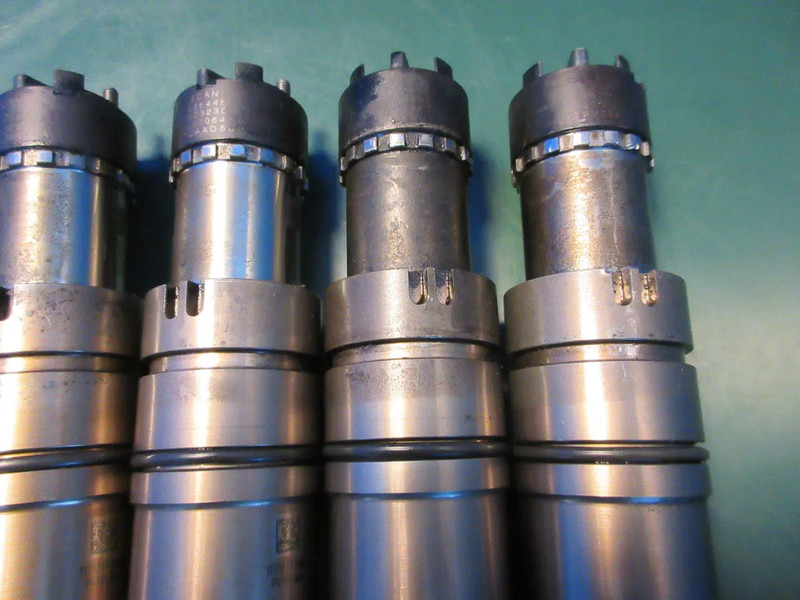 Scania 2264458 // 574426 INJECTORS SCANIA R 410 EURO 6 MODEL 2023 - Filtre à carburant pour Camion: photos 5 Scania 2264458 // 574426 INJECTORS SCANIA R 410 EURO 6 MODEL 2023 - Filtre à carburant pour Camion: photos 5