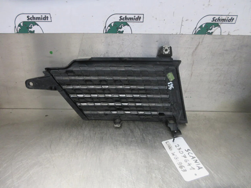 Scania 2307641 // 2307647 GRILL DELEN SCANIA S 450 EURO 6 NGS - Cabine et intérieur pour Camion: photos 4 Scania 2307641 // 2307647 GRILL DELEN SCANIA S 450 EURO 6 NGS - Cabine et intérieur pour Camion: photos 4