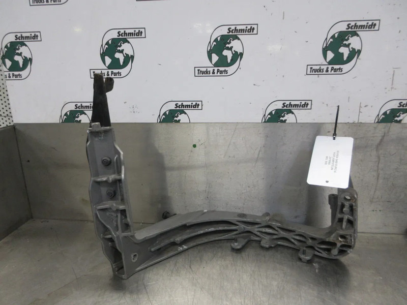 Scania 2479060 KOPLAMP BUMPER DRAGER SCANIA S 450 NGS - Frame/ Châssis pour Camion: photos 4 Scania 2479060 KOPLAMP BUMPER DRAGER SCANIA S 450 NGS - Frame/ Châssis pour Camion: photos 4