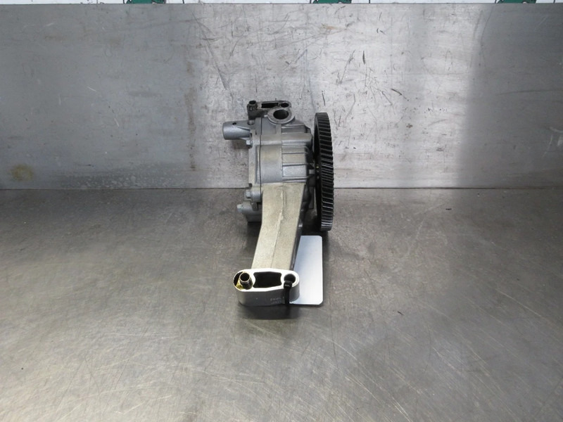 Scania R450 2028987/2209509 OLIEPOMP EURO 6 - Pompe à huile pour Camion: photos 4 Scania R450 2028987/2209509 OLIEPOMP EURO 6 - Pompe à huile pour Camion: photos 4