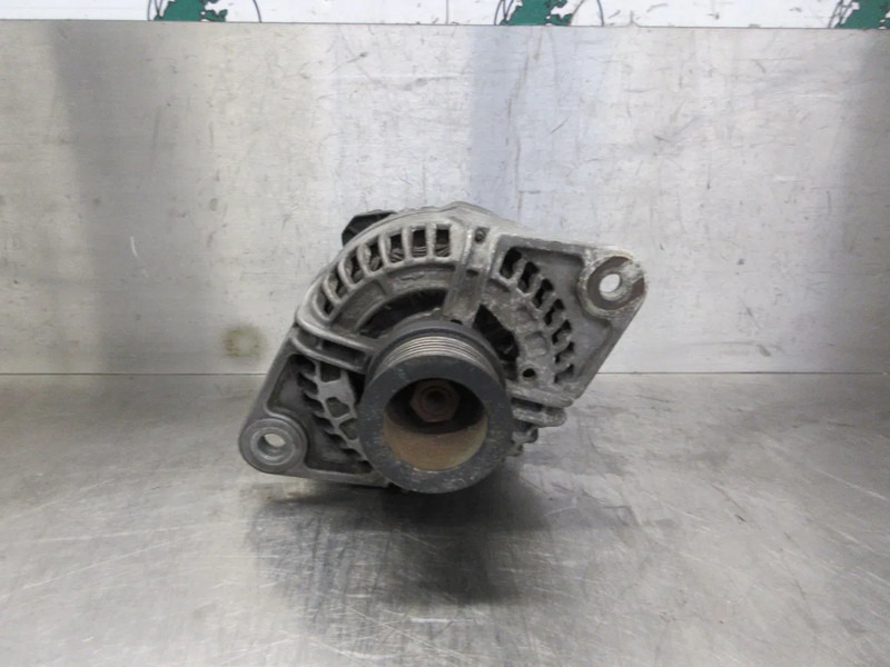 Volvo 22218393 // 22591472 DYNAMO VOLVO FM 370 EURO 6 - Alternateur pour Camion: photos 2 Volvo 22218393 // 22591472 DYNAMO VOLVO FM 370 EURO 6 - Alternateur pour Camion: photos 2