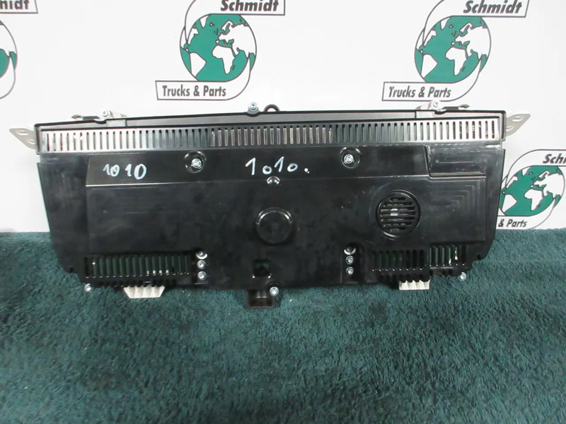 Volvo 22222030 INSTRUMENTENPANEEL VOLVO FH 460 EURO 6 MODEL 2021 - Panel de instrumentos pour Camion: photos 2 Volvo 22222030 INSTRUMENTENPANEEL VOLVO FH 460 EURO 6 MODEL 2021 - Panel de instrumentos pour Camion: photos 2