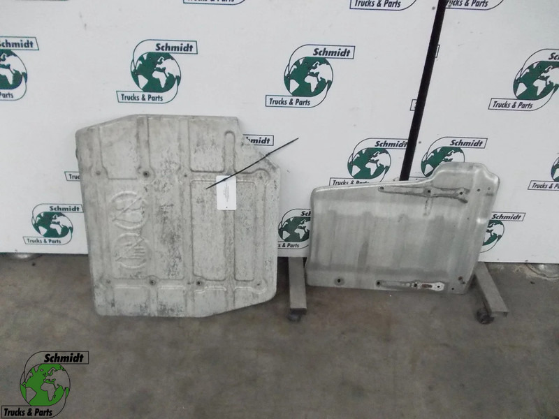 Volvo FH420 21731755/21638275 KATALYSATOR HITTE SCHILDEN EURO 6 - Catalyseur pour Camion: photos 1 Volvo FH420 21731755/21638275 KATALYSATOR HITTE SCHILDEN EURO 6 - Catalyseur pour Camion: photos 1