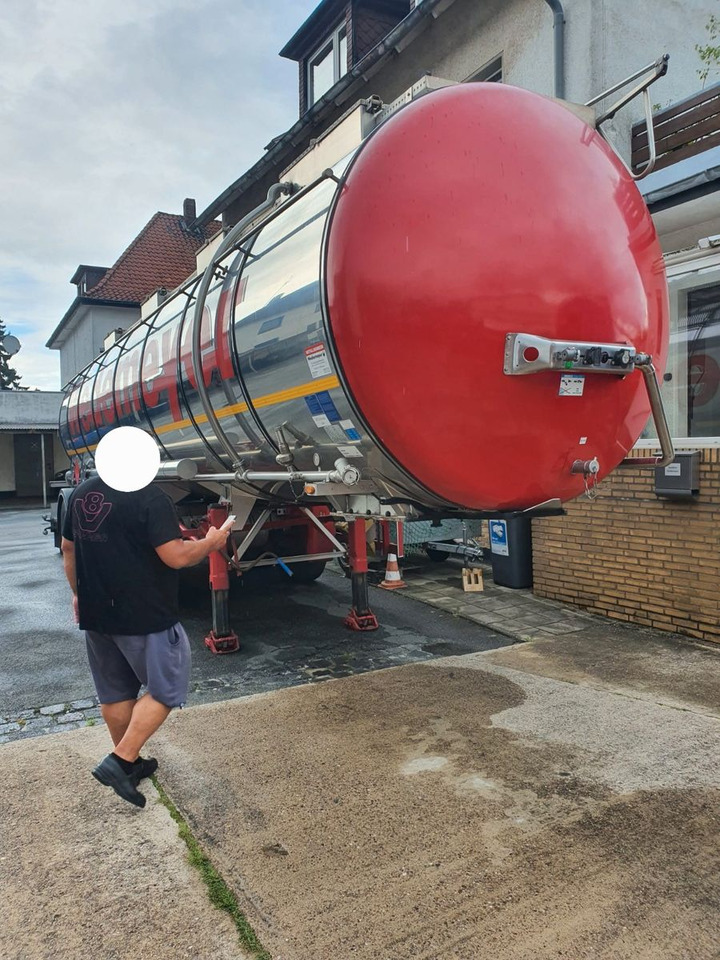 Kässbohrer Chemie Zulassung + Gefahren immer nur ALKOHOL - Semi-remorque citerne: photos 2 Kässbohrer Chemie Zulassung + Gefahren immer nur ALKOHOL - Semi-remorque citerne: photos 2
