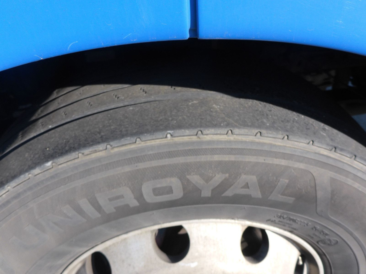 MAN TGX 18.440 Top Zustand Reifen 70 % grossesHaus - Tracteur routier: photos 4 MAN TGX 18.440 Top Zustand Reifen 70 % grossesHaus - Tracteur routier: photos 4