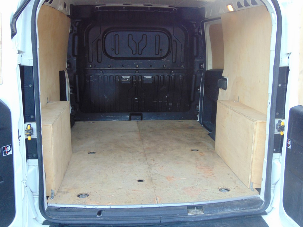 FIAT Doblo 1,6 MultiJet 105KM MAXI MAX en crédit-bail FIAT Doblo 1,6 MultiJet 105KM MAXI MAX: photos 9
