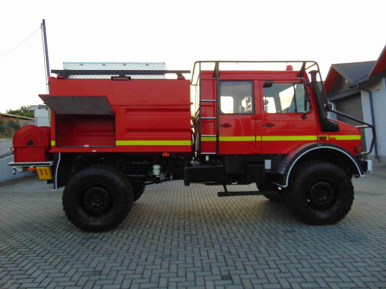 Camion de pompier MERCEDES-BENZ Unimog U5000 4x4 DESAUTEL - 5000 WATER !!!: photos 10