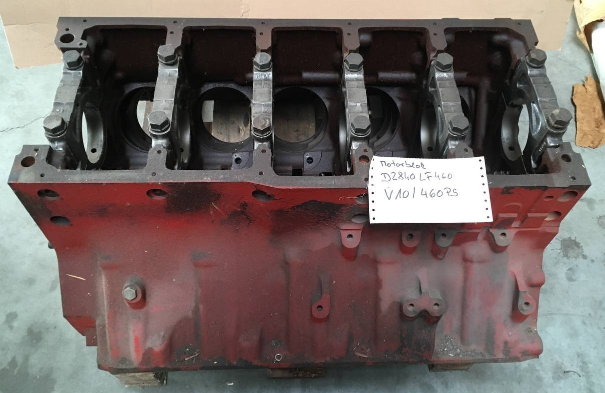 MAN/Mercedes OM403 - Bloc-cylindres: photos 1 MAN/Mercedes OM403 - Bloc-cylindres: photos 1