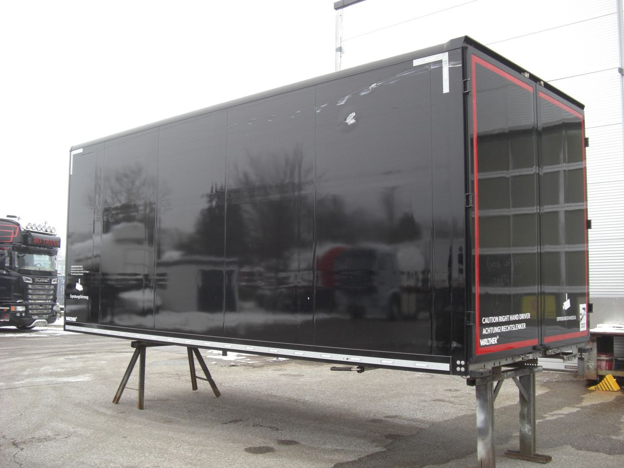Walther Kofferaufbau neuwerig für MAN 12-15T aus 2020 - Carrosserie fourgon: photos 1 Walther Kofferaufbau neuwerig für MAN 12-15T aus 2020 - Carrosserie fourgon: photos 1