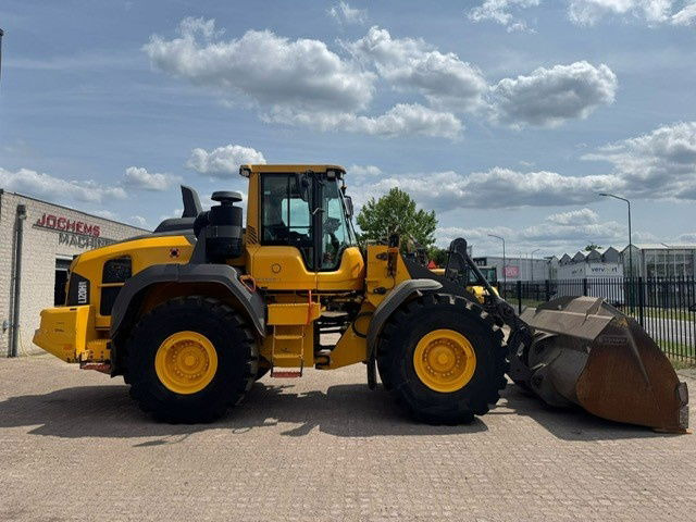 Volvo L120H - Chargeuse sur pneus: photos 5 Volvo L120H - Chargeuse sur pneus: photos 5