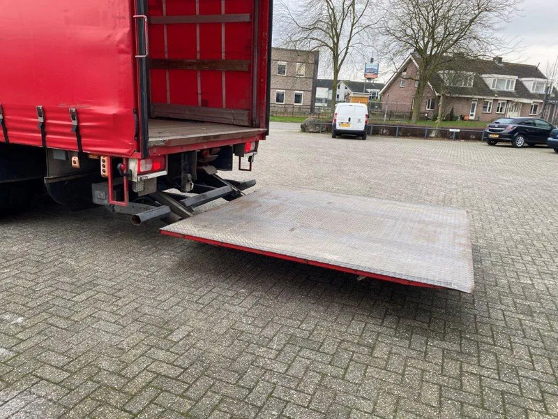 DAF CF400 / CURTAIN SAILS / BIG PLATFORM 2500 KG / DEB / NAVI / FULL-AIR / LWDS / ACC / AUTOMATIC / EURO-6 / 2015 - Camion fourgon: photos 4 DAF CF400 / CURTAIN SAILS / BIG PLATFORM 2500 KG / DEB / NAVI / FULL-AIR / LWDS / ACC / AUTOMATIC / EURO-6 / 2015 - Camion fourgon: photos 4