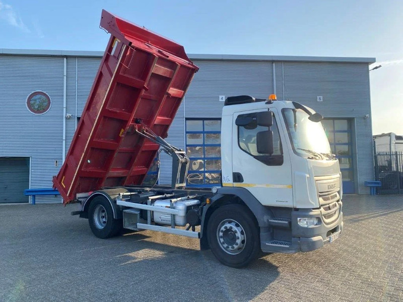 DAF LF310 / MAREL TIPPER / TUV:09-08-2024 / ONLY:145335 KM / MANUAL / EURO-6 / 2016 - Camion benne: photos 5 DAF LF310 / MAREL TIPPER / TUV:09-08-2024 / ONLY:145335 KM / MANUAL / EURO-6 / 2016 - Camion benne: photos 5