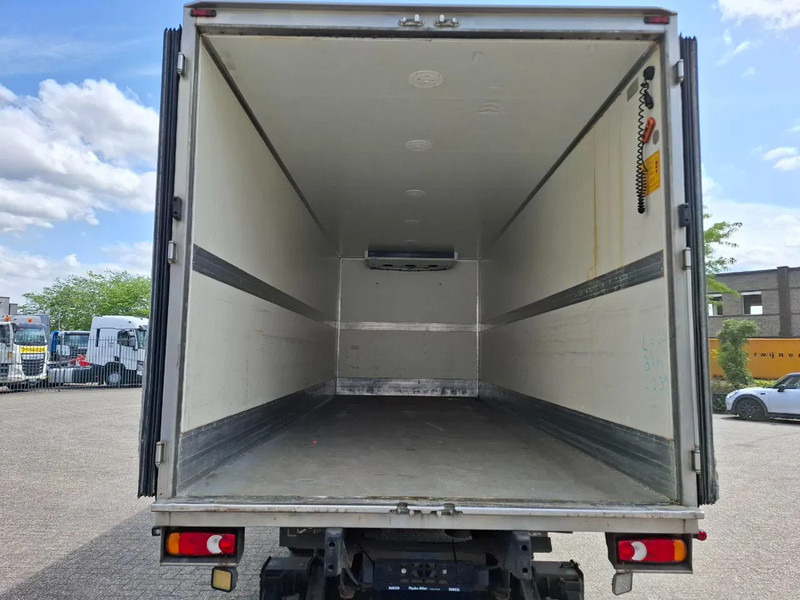 Iveco EuroCargo 120 / COOL TRUCK / CARRIER XARIOS 600 / PLATFORM 2000KG / ONLY:340634 KM / AIRCO / MANUAL / EURO-6 / 2014 - Camion isothermique: photos 5 Iveco EuroCargo 120 / COOL TRUCK / CARRIER XARIOS 600 / PLATFORM 2000KG / ONLY:340634 KM / AIRCO / MANUAL / EURO-6 / 2014 - Camion isothermique: photos 5
