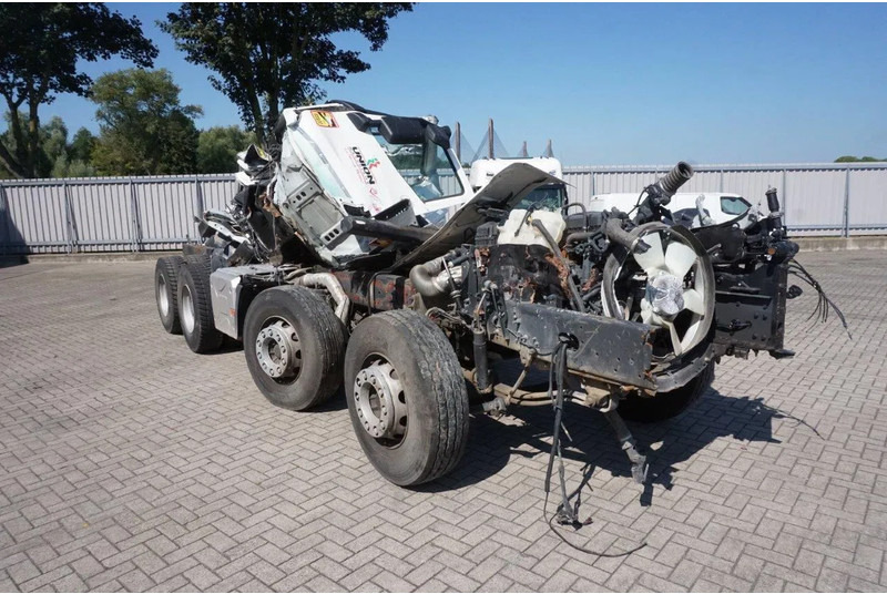 Renault C460 / 8X4 / BIG AXLE / FULL STEEL / 2 X LENKACHSE / EURO-6 / 2022 - Châssis cabine: photos 2 Renault C460 / 8X4 / BIG AXLE / FULL STEEL / 2 X LENKACHSE / EURO-6 / 2022 - Châssis cabine: photos 2