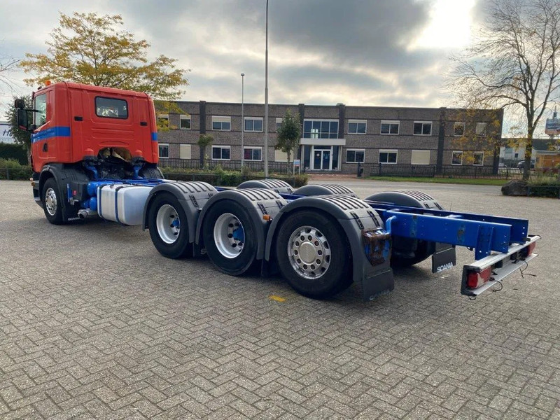 Scania G400 / 8X4 / 9TON FRONT AXLE / PTO / LIFT+LENKACHSE / ALCOA'S / AIRCO / MANUAL / EURO-5 / 2011 - Châssis cabine: photos 3 Scania G400 / 8X4 / 9TON FRONT AXLE / PTO / LIFT+LENKACHSE / ALCOA'S / AIRCO / MANUAL / EURO-5 / 2011 - Châssis cabine: photos 3