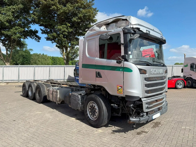 Scania R490 / 8X4 / ENGINE RUNNING / RETARDER / 9 TON FRONT AXLE / LIFT+LENKACHSE / AUTOMATIC / EURO-6 / 2017 - Châssis cabine: photos 2 Scania R490 / 8X4 / ENGINE RUNNING / RETARDER / 9 TON FRONT AXLE / LIFT+LENKACHSE / AUTOMATIC / EURO-6 / 2017 - Châssis cabine: photos 2