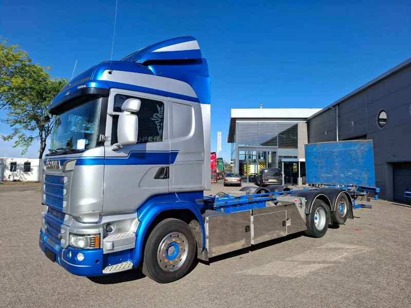 Scania R580 V8 / RETARDER / LIFT+LENKACHSE / FULL-AIR / PLATFORM 2000 KG / LEATHER / AIRCO / AUTOMATIC / EURO-6 / 2015 - Châssis cabine: photos 1 Scania R580 V8 / RETARDER / LIFT+LENKACHSE / FULL-AIR / PLATFORM 2000 KG / LEATHER / AIRCO / AUTOMATIC / EURO-6 / 2015 - Châssis cabine: photos 1