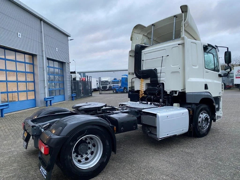 DAF CF370 / NICE CLEAN NL TRUCK / TYRES 80% / AUTOMATIC / EURO-6 / 2015 - Tracteur routier: photos 5 DAF CF370 / NICE CLEAN NL TRUCK / TYRES 80% / AUTOMATIC / EURO-6 / 2015 - Tracteur routier: photos 5