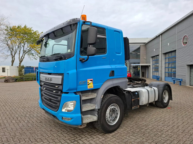 DAF CF460 / INTARDER / BIG AXLE / HYDRAULICS / ONLY:512884 KM / LWDS / ACC / FRIDGE / AUTOMATIC / EURO-6 / 2017 - Tracteur routier: photos 1 DAF CF460 / INTARDER / BIG AXLE / HYDRAULICS / ONLY:512884 KM / LWDS / ACC / FRIDGE / AUTOMATIC / EURO-6 / 2017 - Tracteur routier: photos 1