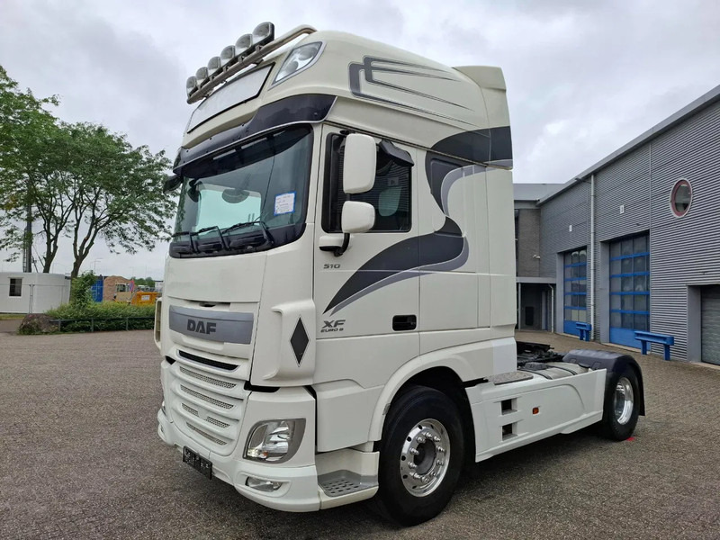 DAF XF106-460 / DEB / TUV:20-01-2026 / 753438 KM / FRIDGE / ACC / LWDS / GEN2 V2 TACHO / ALCOA / AUTOMATIC / EURO-6 / 2017 - Tracteur routier: photos 1 DAF XF106-460 / DEB / TUV:20-01-2026 / 753438 KM / FRIDGE / ACC / LWDS / GEN2 V2 TACHO / ALCOA / AUTOMATIC / EURO-6 / 2017 - Tracteur routier: photos 1