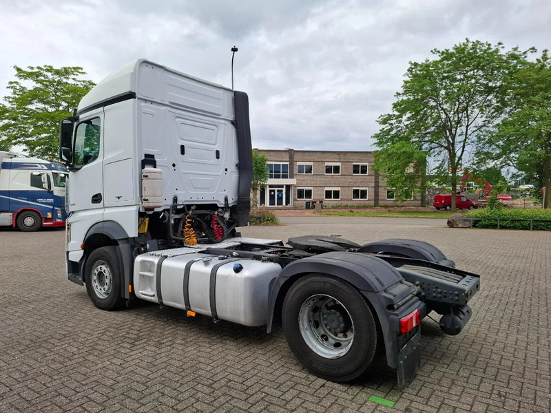 Mercedes-Benz Actros 1945 / DOUBLE TANK / ONLY:508736 KM / 2XBED / FRIDGE / AUTOMATIC / EURO-6 / 2015 - Tracteur routier: photos 3 Mercedes-Benz Actros 1945 / DOUBLE TANK / ONLY:508736 KM / 2XBED / FRIDGE / AUTOMATIC / EURO-6 / 2015 - Tracteur routier: photos 3