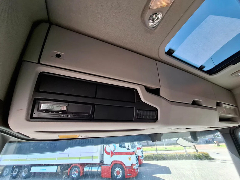 Scania NGS G340 / RETARDER / ONLY:416923 KM / NL TRUCK / TUV:15-02-2026 / LNG / LWDS / AIRCO / 4X ON STOCK / AUTOMATIC / EURO-6 / 2019 en crédit-bail Scania NGS G340 / RETARDER / ONLY:416923 KM / NL TRUCK / TUV:15-02-2026 / LNG / LWDS / AIRCO / 4X ON STOCK / AUTOMATIC / EURO-6 / 2019: photos 20