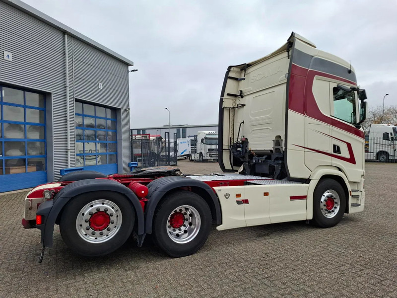 Scania NGS S650 V8 / RETARDER / 633397 KM / FULL-AIR / INLINER / FULL SPOILER / LEATHER / ALCOA / NAVI / FRIDGE / EURO-6 / 2020 - Tracteur routier: photos 5 Scania NGS S650 V8 / RETARDER / 633397 KM / FULL-AIR / INLINER / FULL SPOILER / LEATHER / ALCOA / NAVI / FRIDGE / EURO-6 / 2020 - Tracteur routier: photos 5