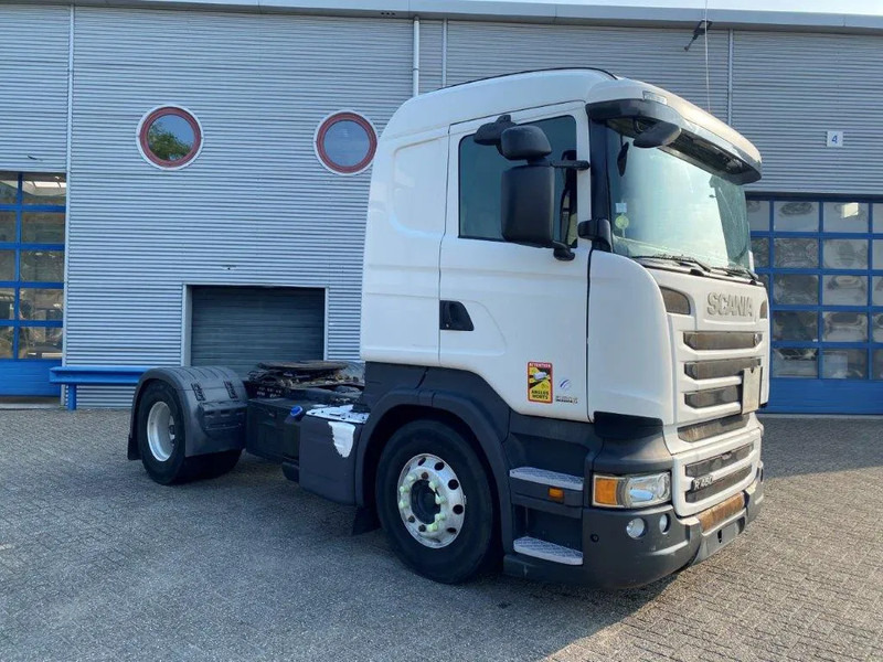Scania R450 / RETARDER / ADR / ONLY-668494 / AUTOMATIC / EURO-6 / 2014 - Tracteur routier: photos 2 Scania R450 / RETARDER / ADR / ONLY-668494 / AUTOMATIC / EURO-6 / 2014 - Tracteur routier: photos 2