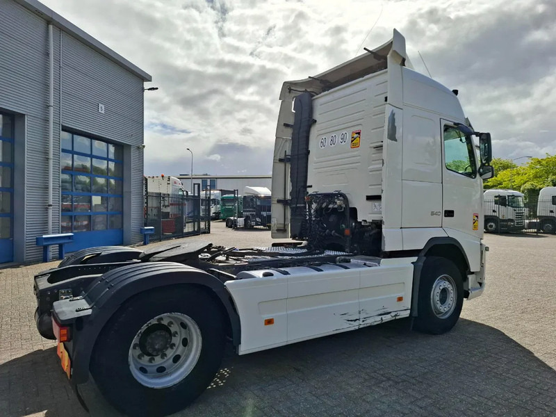 Volvo FH13-540 / HYDRAULICS / VEB+ / TUV:01-04-2026 / FRIDGE / AIRCO / SIDESKIRTS / AUTOMATIC / EURO-5 / 2012 - Tracteur routier: photos 5 Volvo FH13-540 / HYDRAULICS / VEB+ / TUV:01-04-2026 / FRIDGE / AIRCO / SIDESKIRTS / AUTOMATIC / EURO-5 / 2012 - Tracteur routier: photos 5