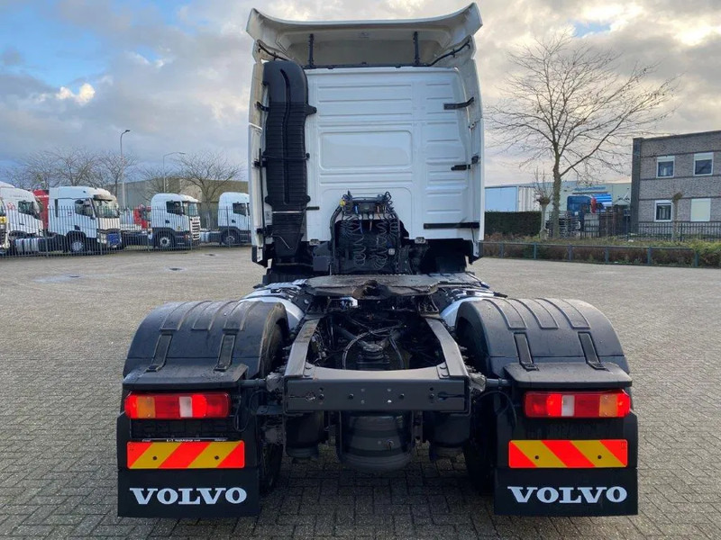 Volvo FM11-370 / GERMAN TRUCK / KB CHASSIS / VEB / ACC / LWDS / DOUBLE TANK / ONLY:763562 KM / AIRCO / AUTOMATIC / EURO-6 / 2018 - Tracteur routier: photos 4 Volvo FM11-370 / GERMAN TRUCK / KB CHASSIS / VEB / ACC / LWDS / DOUBLE TANK / ONLY:763562 KM / AIRCO / AUTOMATIC / EURO-6 / 2018 - Tracteur routier: photos 4