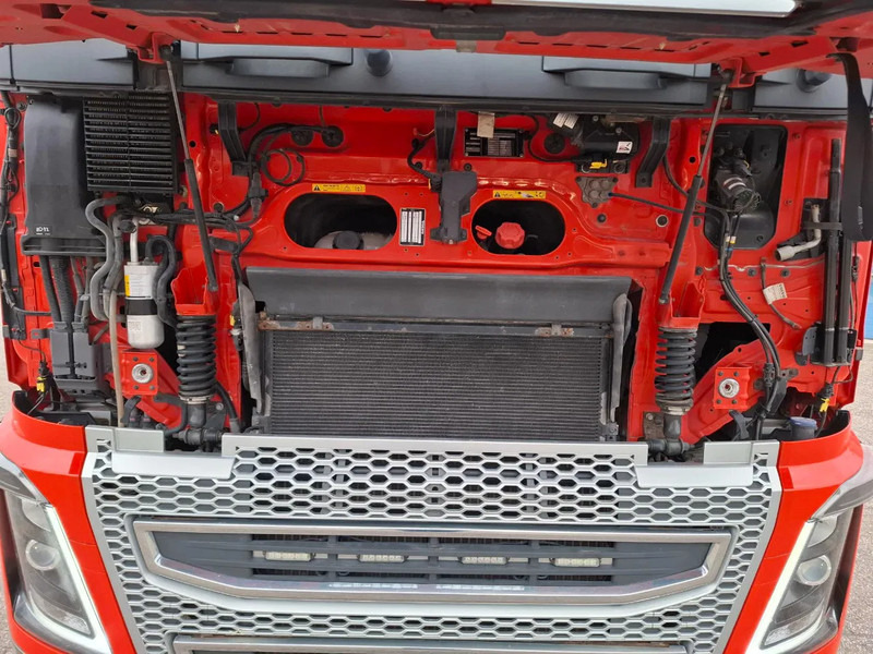 Châssis cabine Volvo FH16-750 / VEB+ / ONLY:349761 KM / 9TON FRONT AXLE / INLINER / TECHNICAL 60TON / FULL-AIR / AUTOMATIC / EURO-6 / 2016: photos 7